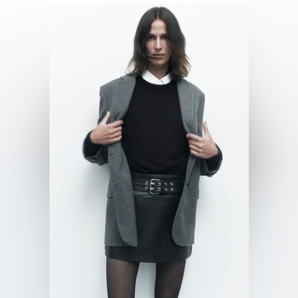 ZARA Leather Mini Skirt Limited Edition - Picture 2 of 7